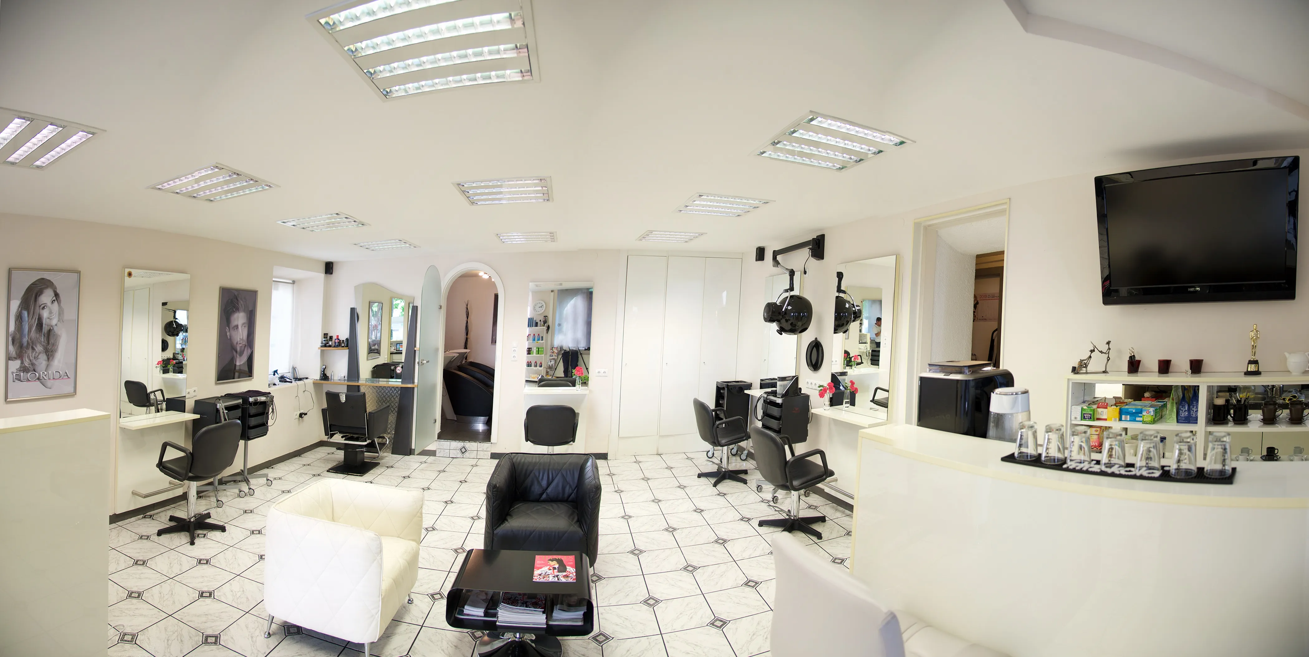 Der Salon Florida in Hall in Tirol